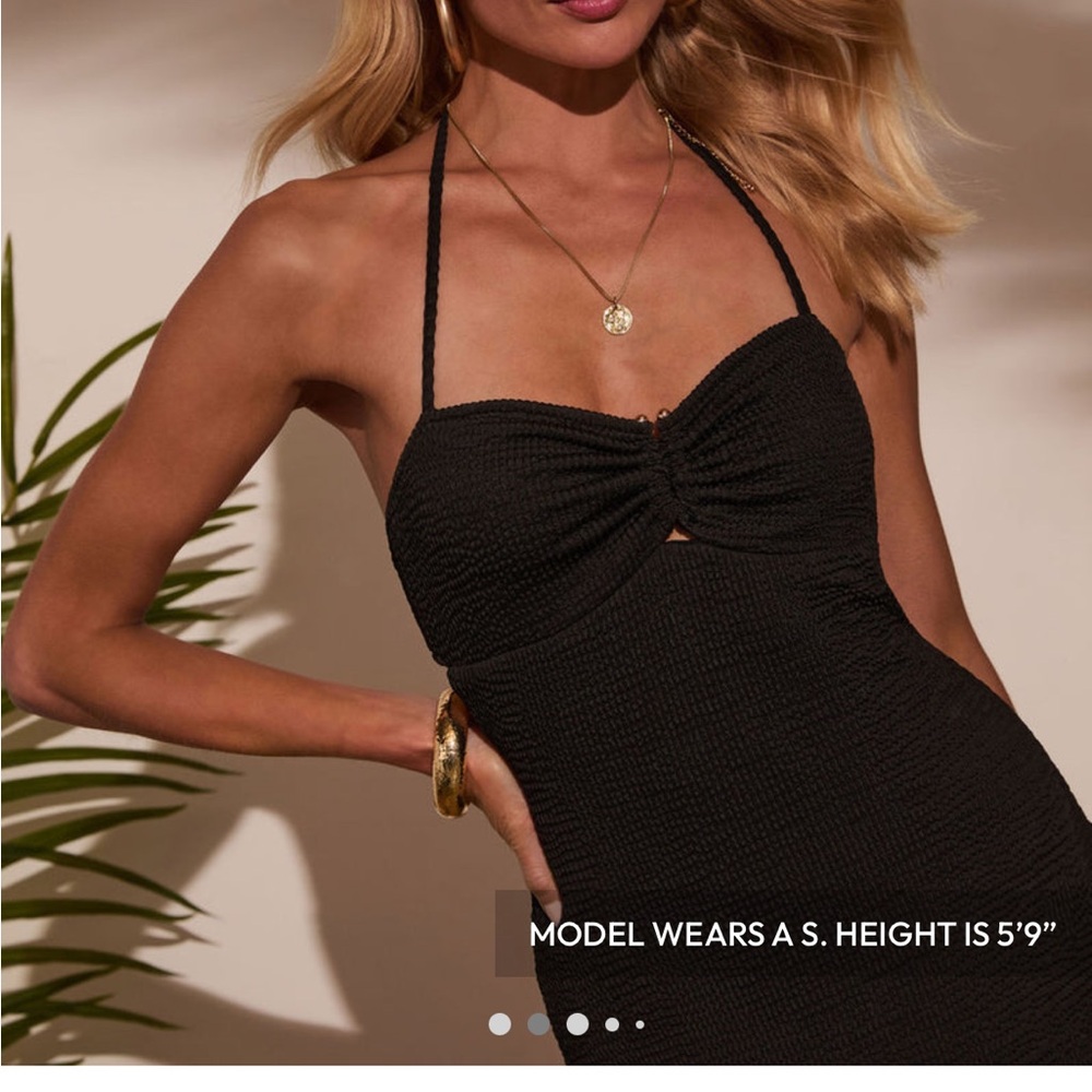 Vici Black Textured Midi Halter Dress